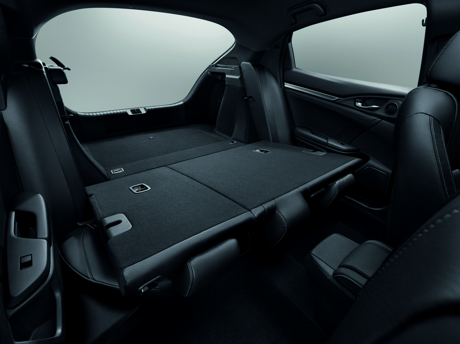 Civic Hatchback_Foldable Seat