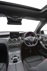 Mercedes-AMG GLC 43 4MATIC Coupé_Interior (2)
